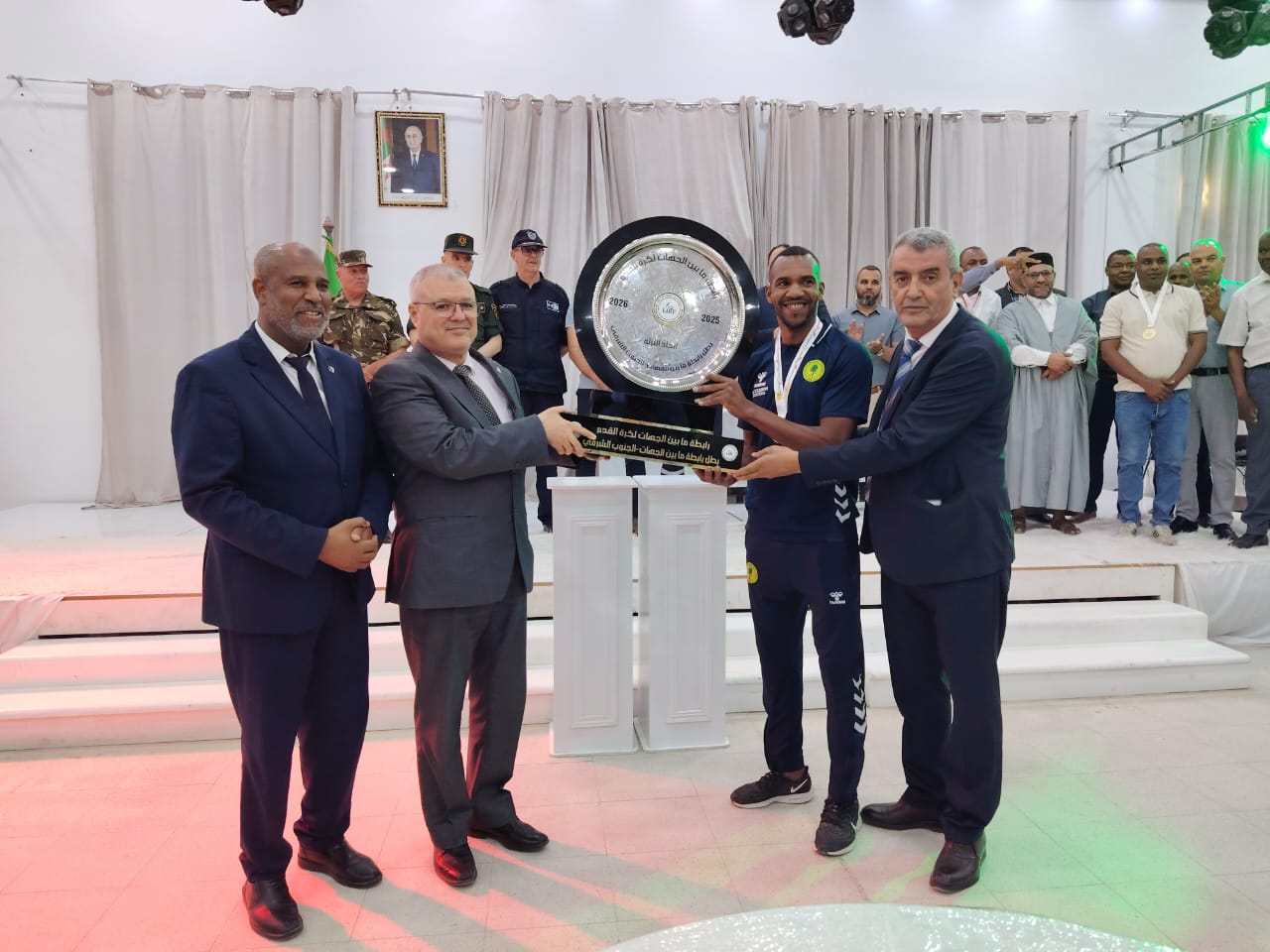 في أجواء مميزة :  إتحاد النزلة يتسلم درع البطولة