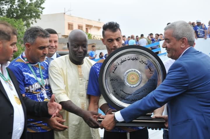 Le WATlemcen reçoit le trophée du championnat